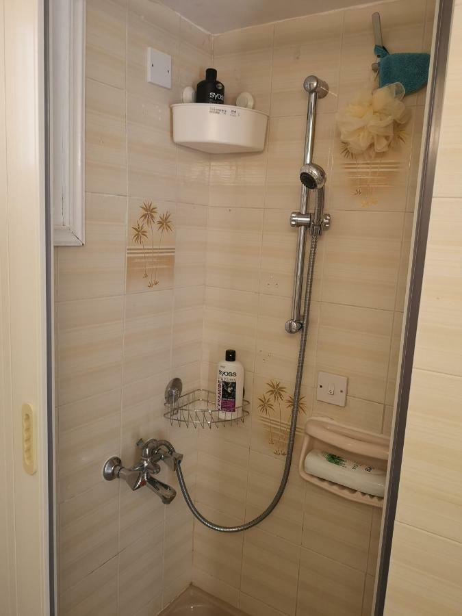 Bettys 1Br Seafront Apt Larnaca Dış mekan fotoğraf